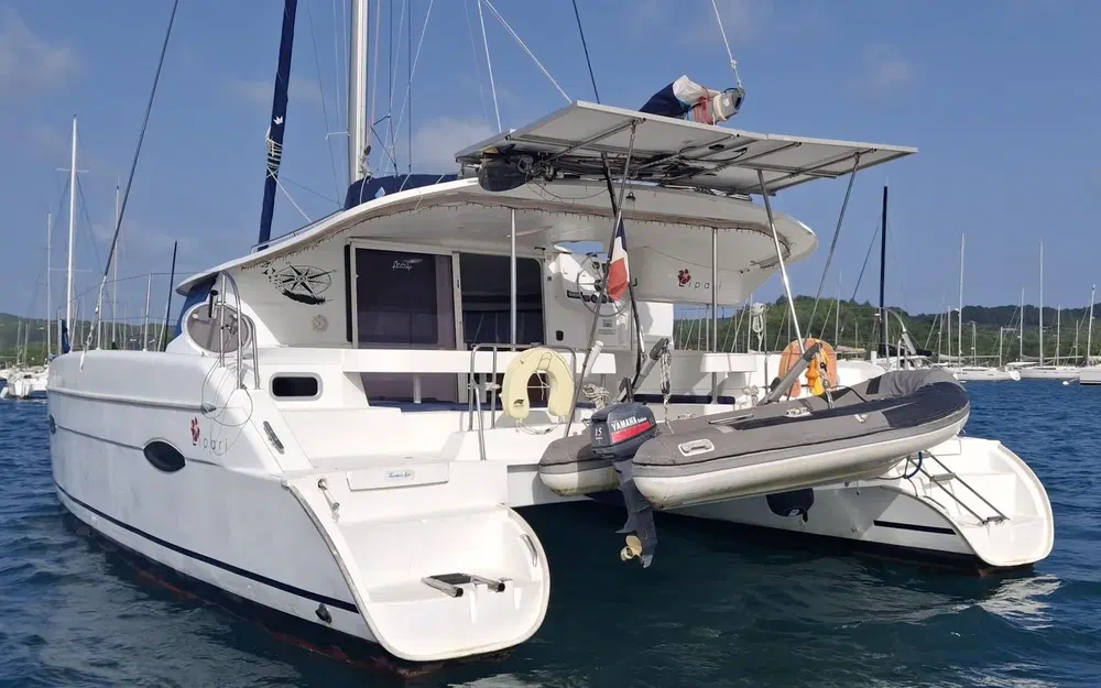 slider 3 Fountaine Pajot Lipari 41 Evolution Quatuor