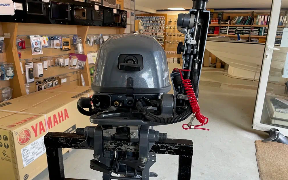 slider 1 YAMAHA 8cv