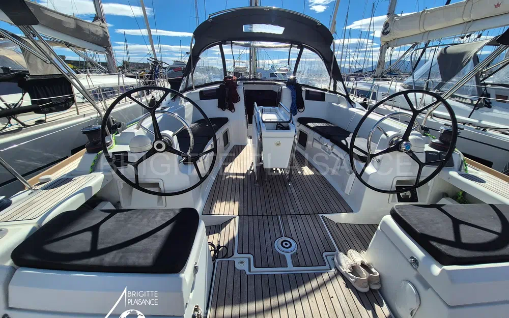 slider 2 Jeanneau Sun Odyssey 449