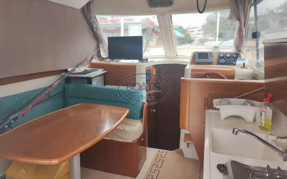 slider 7 Beneteau Antares Serie 9