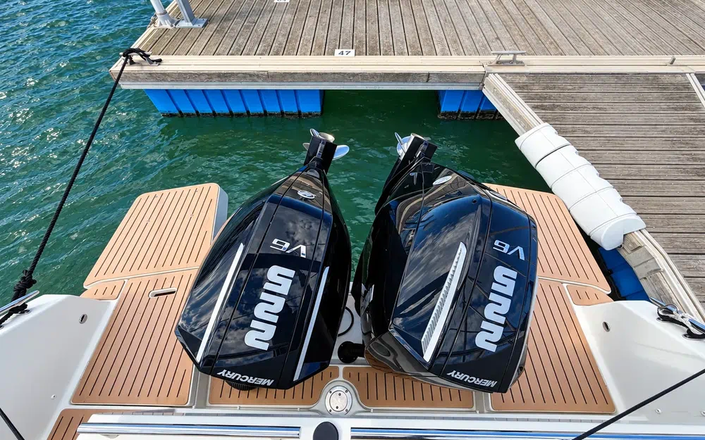 slider 18 Quicksilver Activ 875 Sundeck