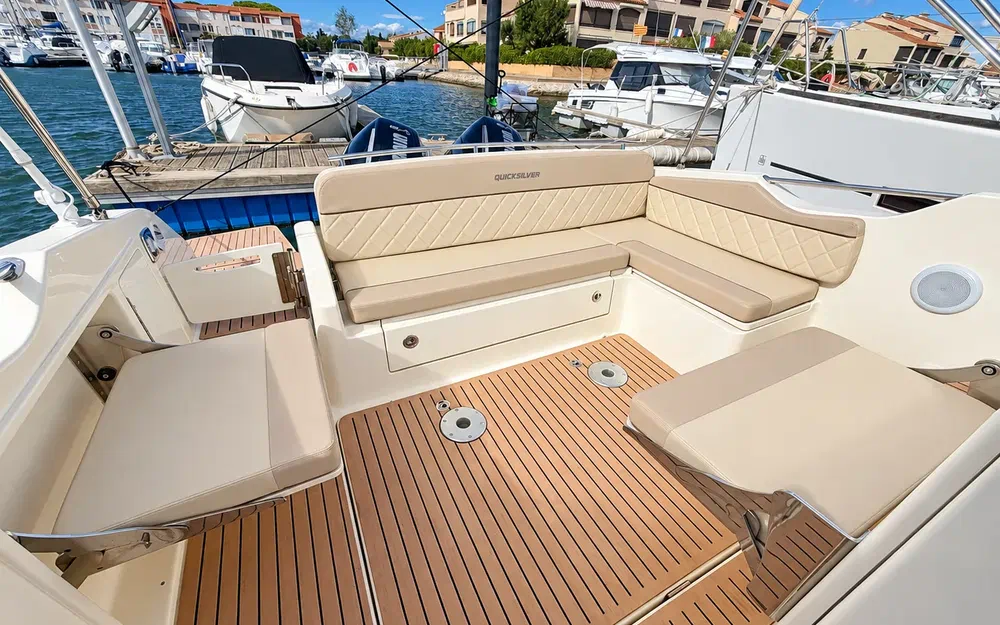 slider 5 Quicksilver Activ 875 Sundeck