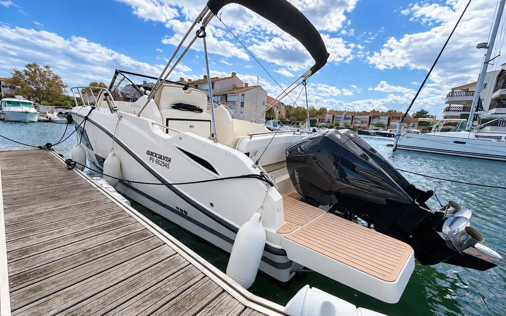slider 2 Quicksilver Activ 875 Sundeck