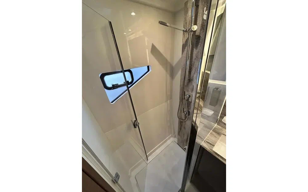 slider 28 Prestige Yachts M48