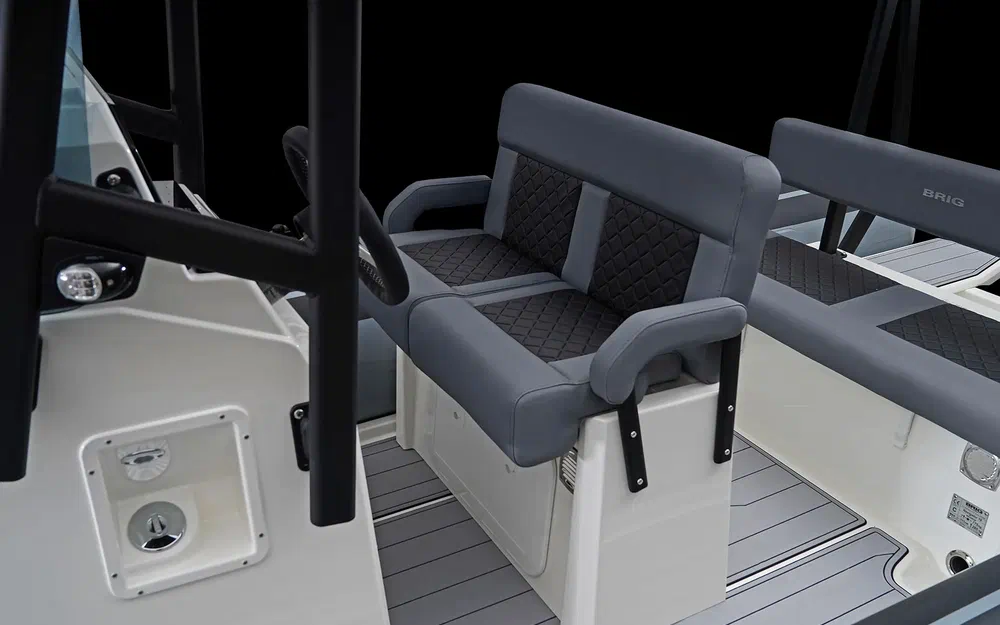 slider 13 Brig NAVIGATOR 19