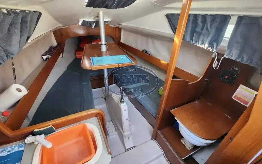 slider 4 Beneteau First 235