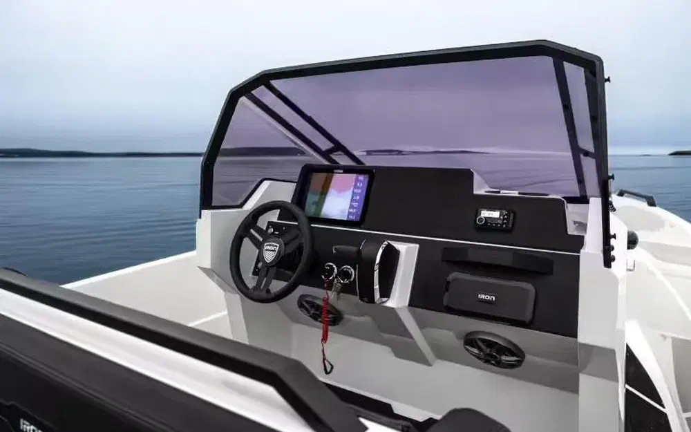 slider 2 Iron Boats 707