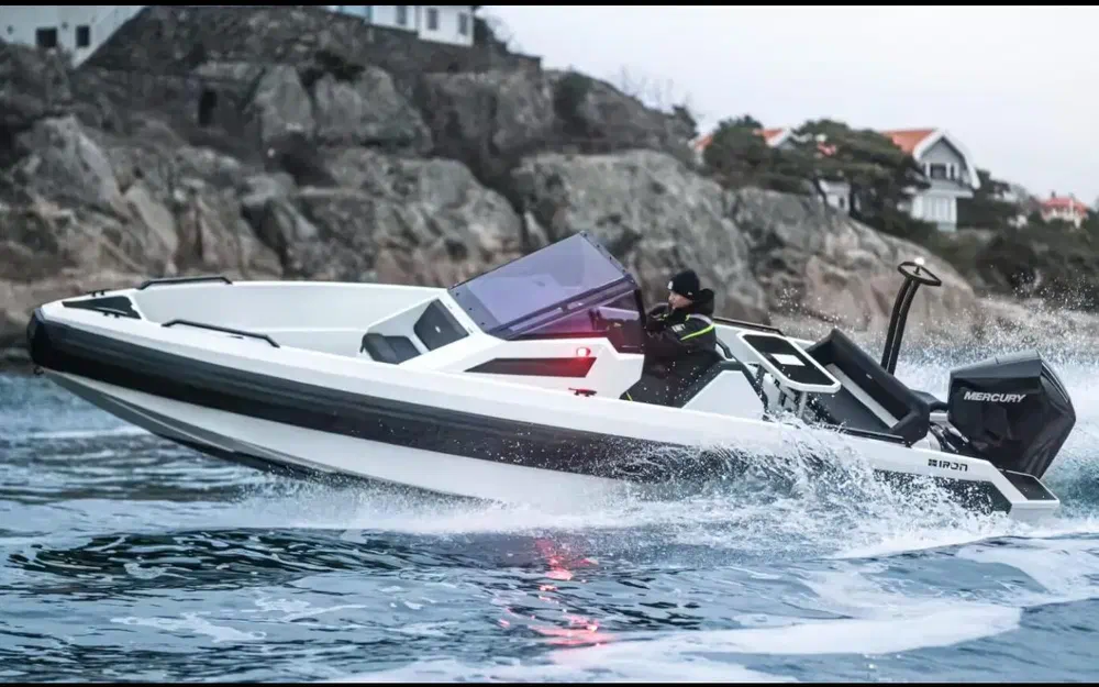 slider 5 Iron Boats 707