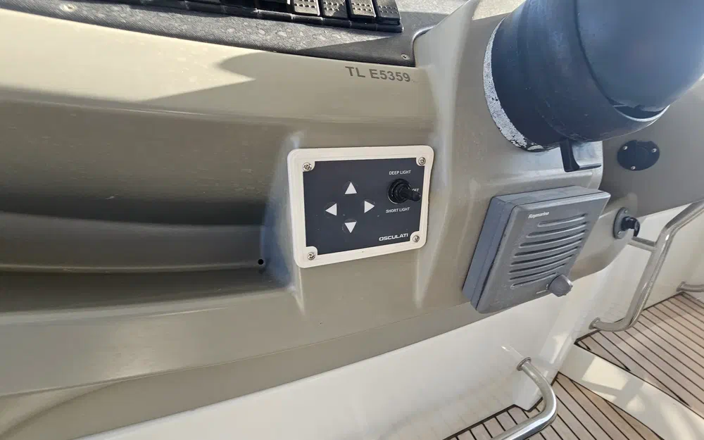 slider 9 Beneteau Grand Turismo GT 38