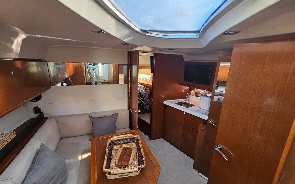 slider 11 Beneteau Grand Turismo GT 38