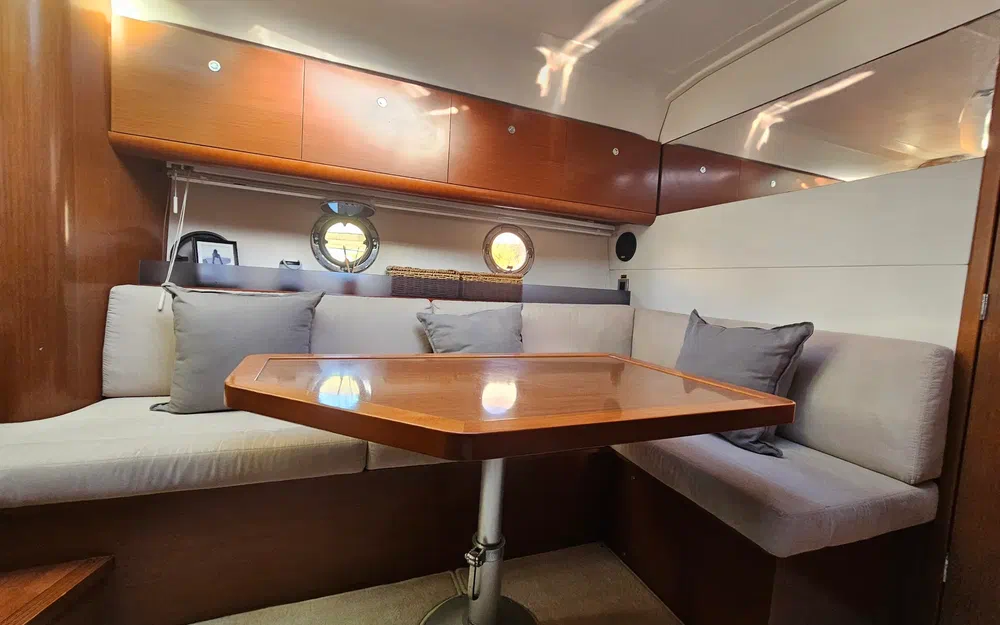 slider 15 Beneteau Grand Turismo GT 38