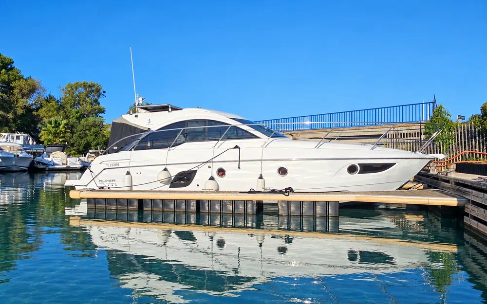 slider 1 Beneteau Grand Turismo GT 38