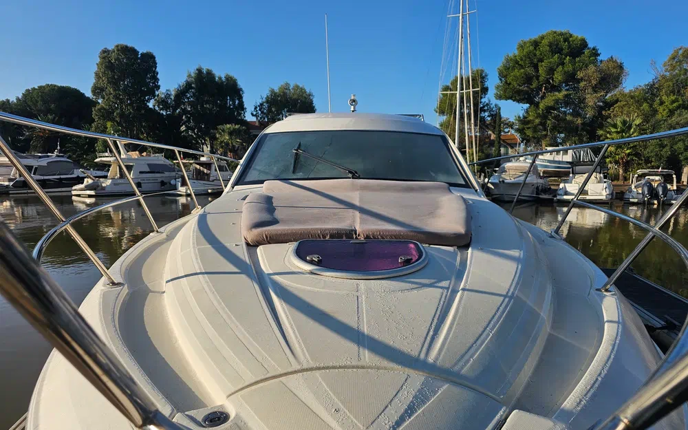 slider 2 Beneteau Grand Turismo GT 38
