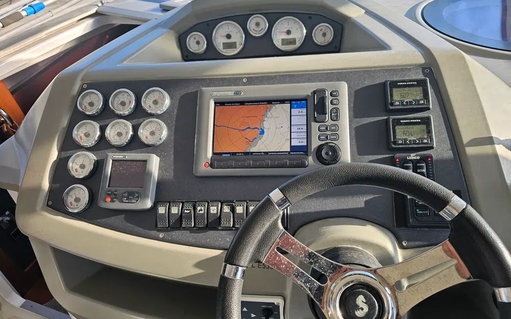 slider 3 Beneteau Grand Turismo GT 38