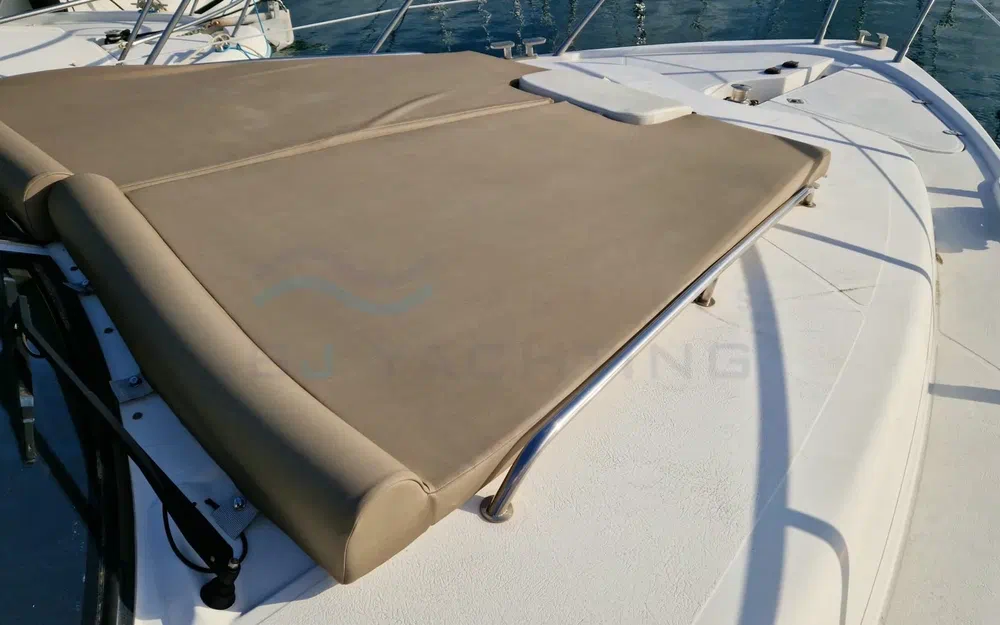slider 19 Sealine F 42/5