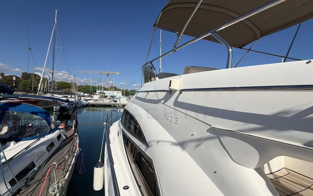 slider 21 Sealine F 42/5