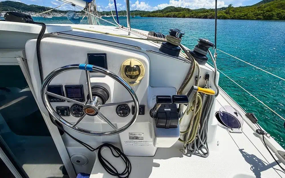 slider 9 Fountaine Pajot Mahe 36
