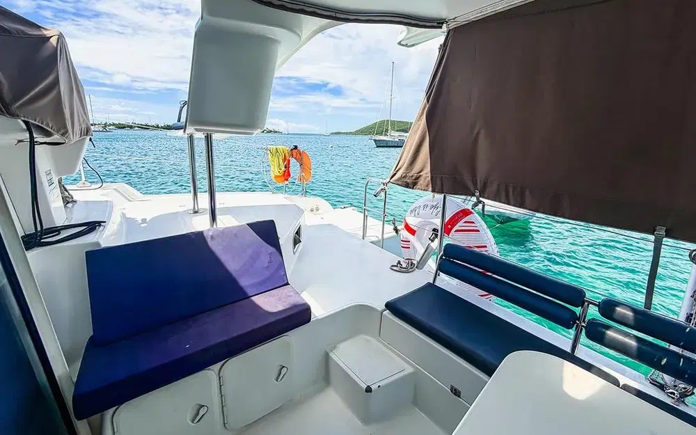 slider 13 Fountaine Pajot Mahe 36