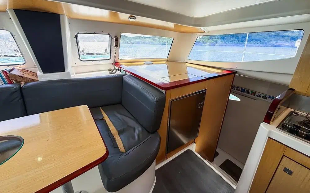 slider 16 Fountaine Pajot Mahe 36