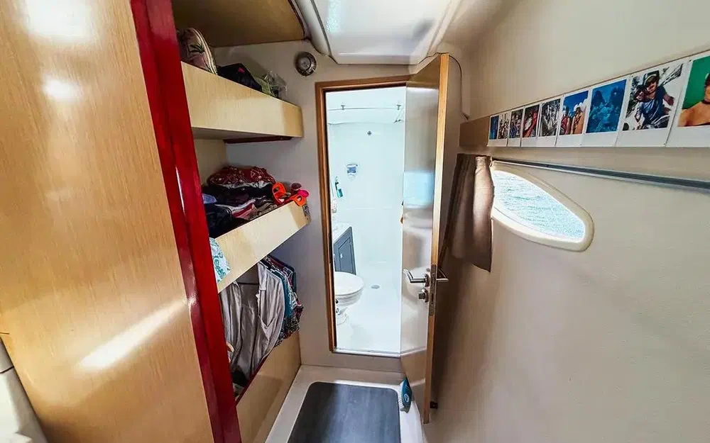 slider 21 Fountaine Pajot Mahe 36