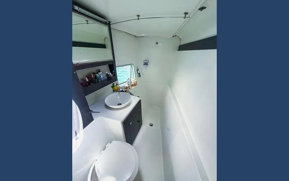 slider 22 Fountaine Pajot Mahe 36