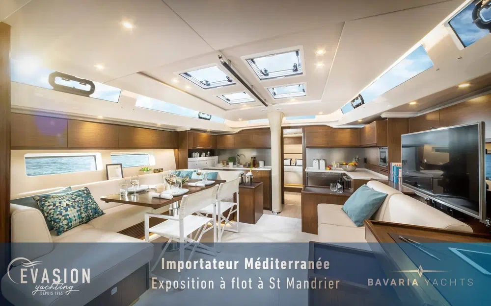slider 12 Bavaria C57