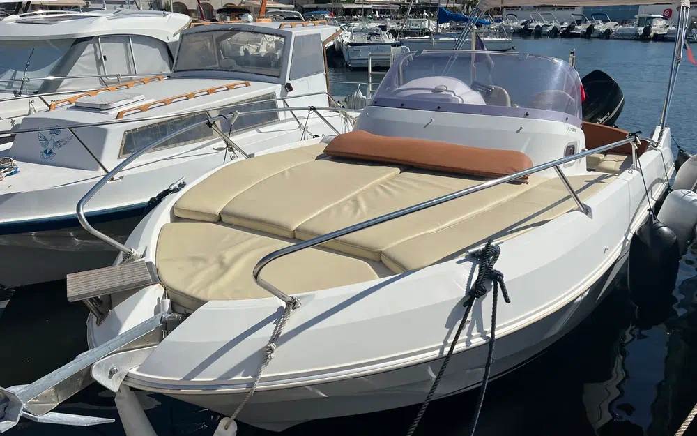 slider 9 Beneteau Flyer 750 Sun Deck