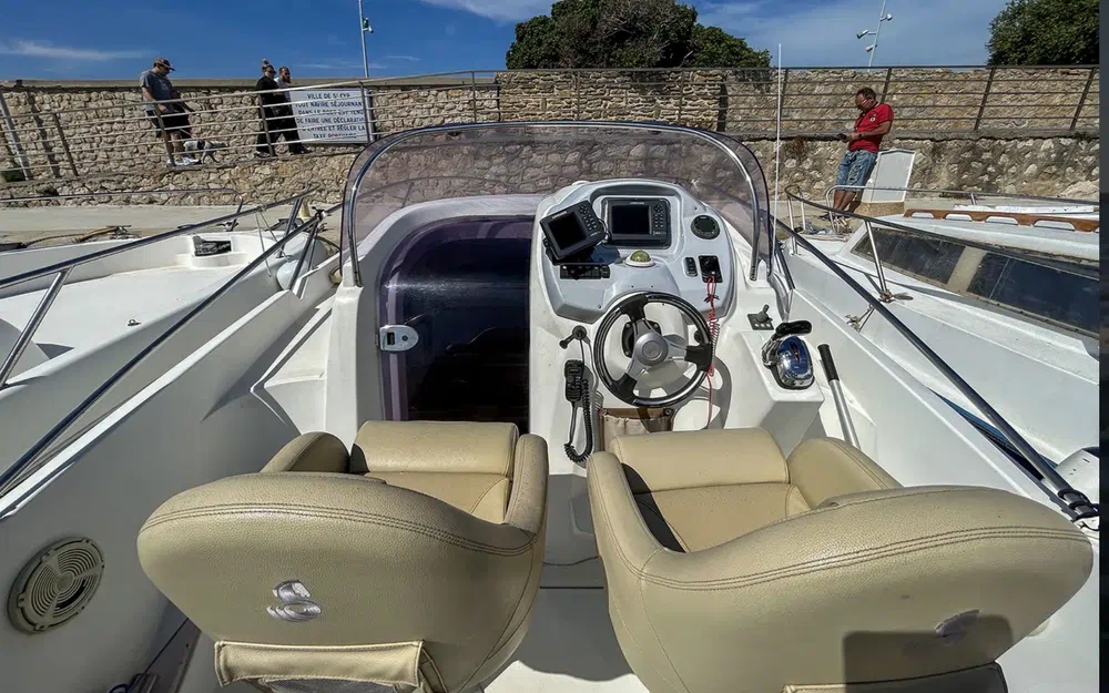 slider 16 Beneteau Flyer 750 Sun Deck