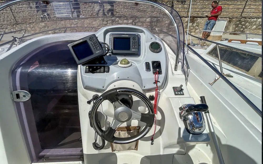 slider 17 Beneteau Flyer 750 Sun Deck