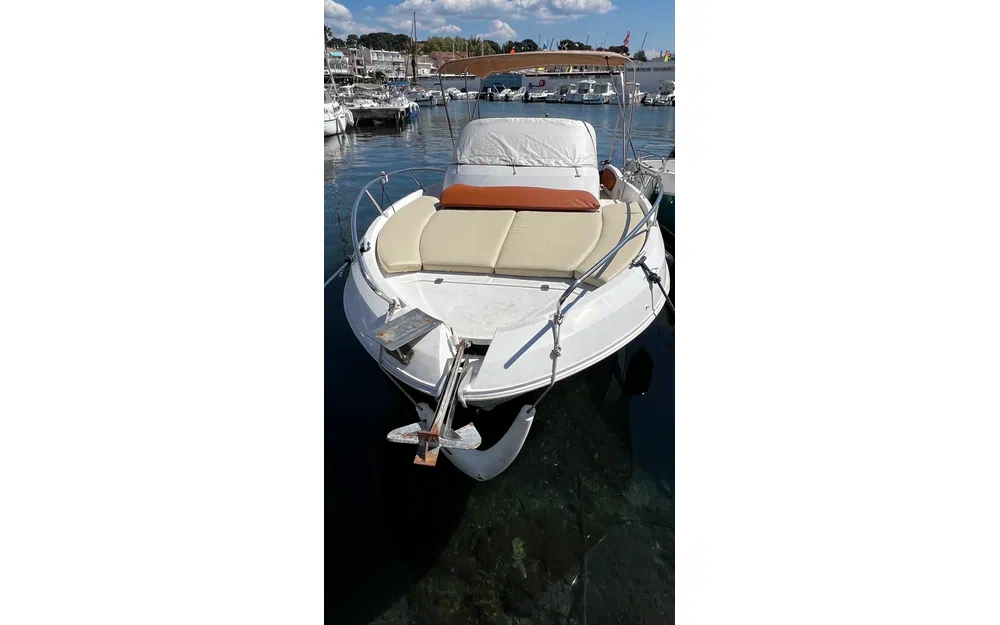 slider 0 Beneteau Flyer 750 Sun Deck