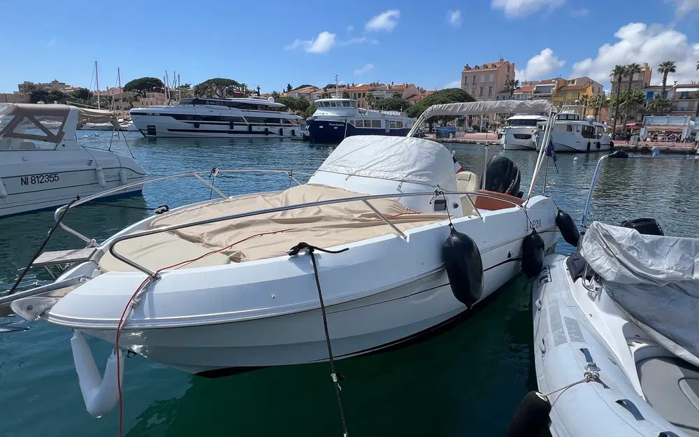 slider 8 Beneteau Flyer 750 Sun Deck