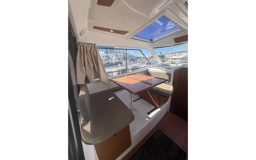 slider 11 Jeanneau Merry Fisher 855