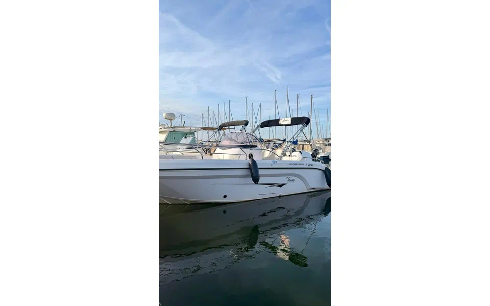 slider 1 Ranieri Voyager 21 S