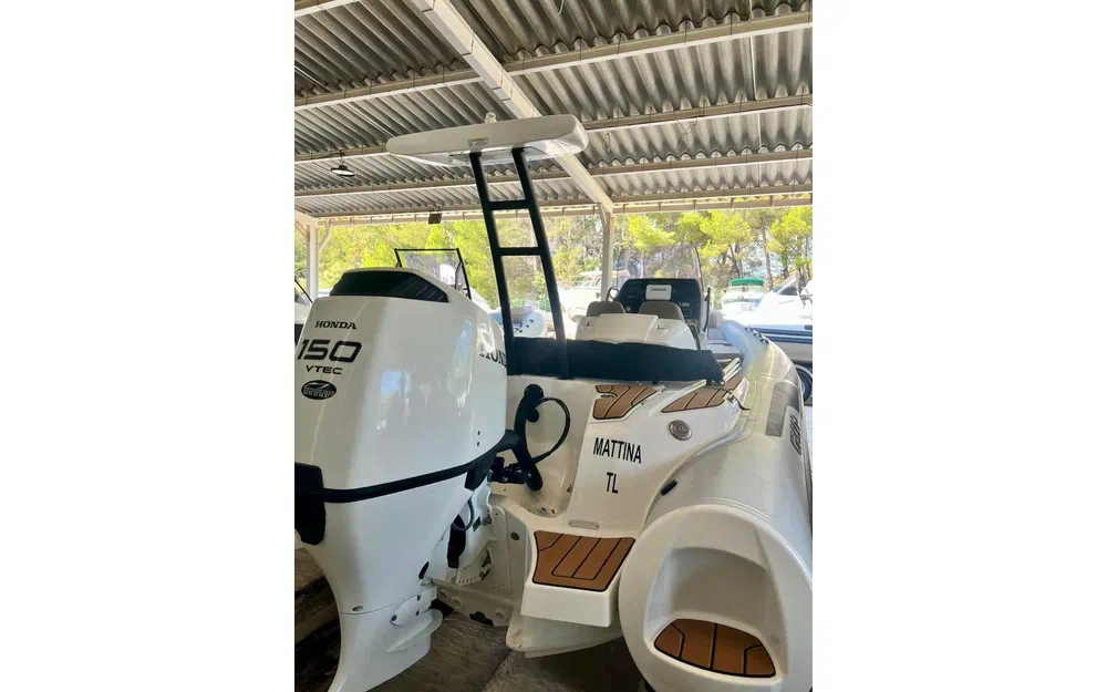slider 4 Grand Golden Line G650