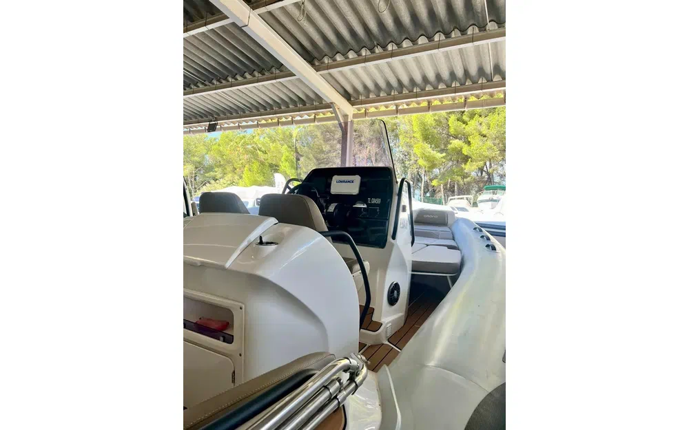 slider 5 Grand Golden Line G650