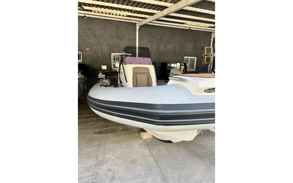 slider 1 Grand Golden Line G650