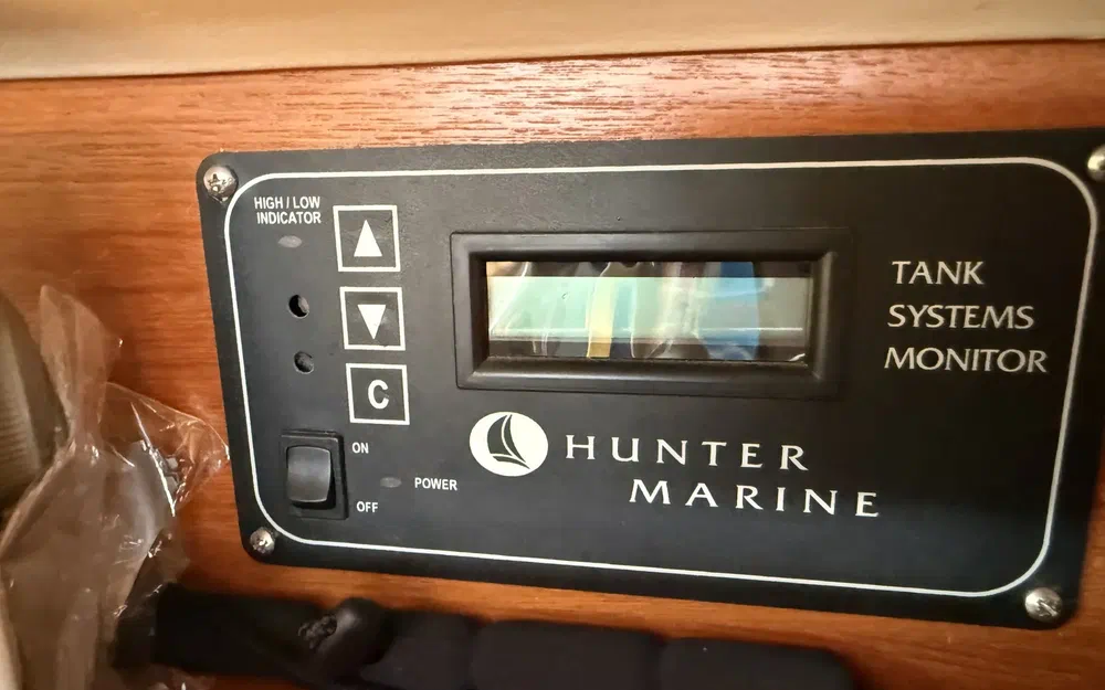 slider 56 Hunter 466