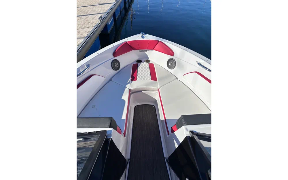 slider 6 Glastron GT 205