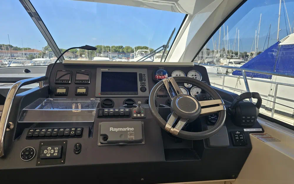 slider 2 Sealine SC 42