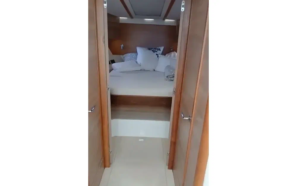 slider 19 Sealine SC 42