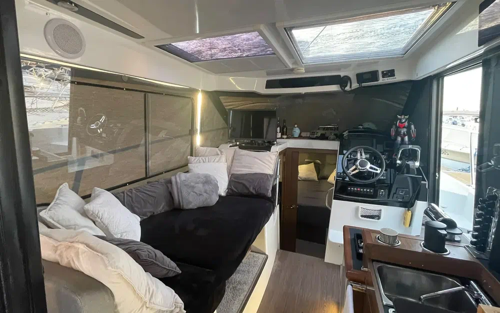 slider 5 Jeanneau Merry Fisher 895 Offshore