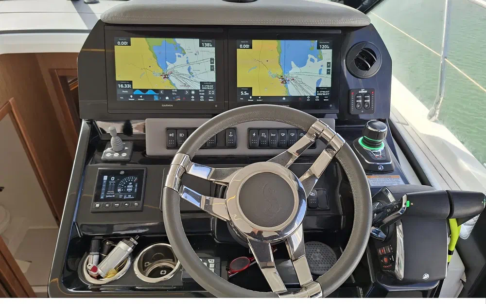 slider 11 Beneteau Antares 12