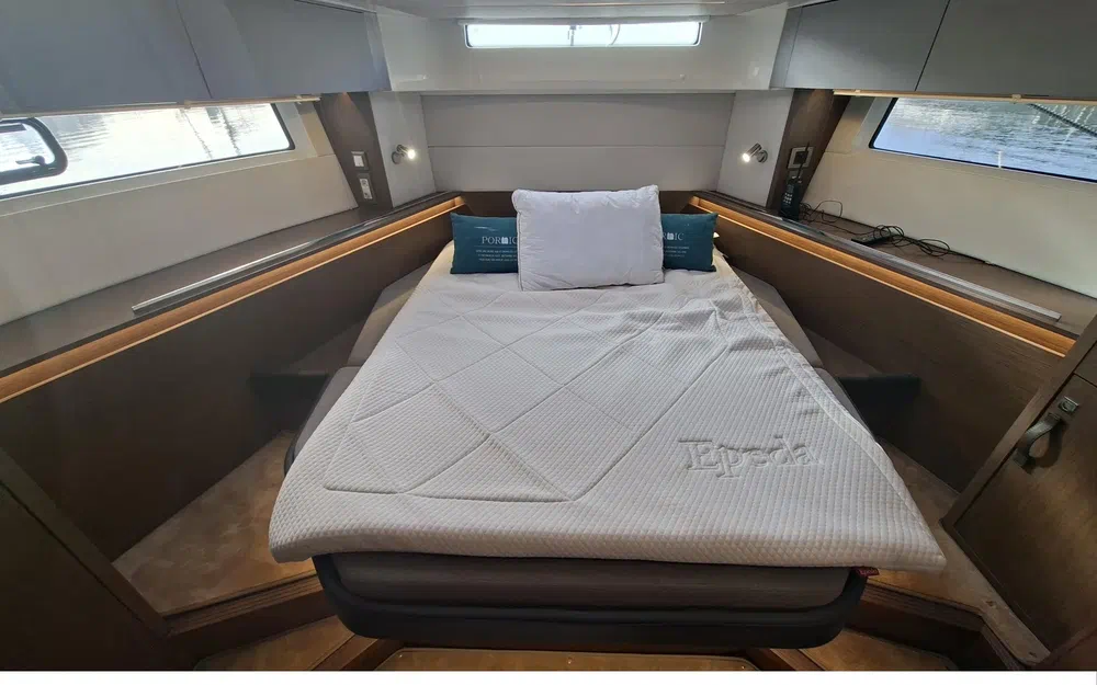 slider 15 Beneteau Antares 12