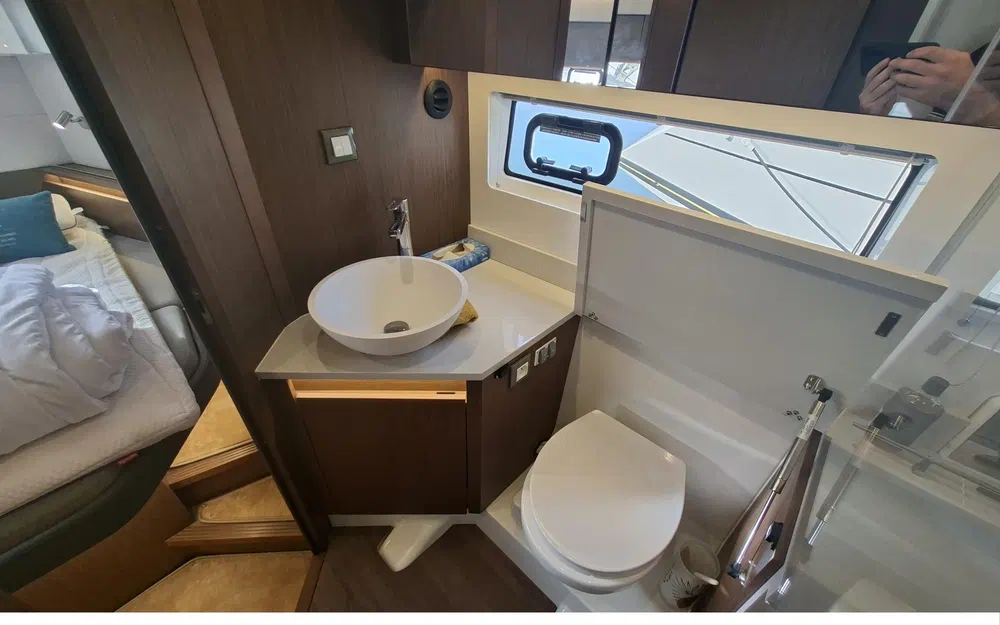 slider 16 Beneteau Antares 12