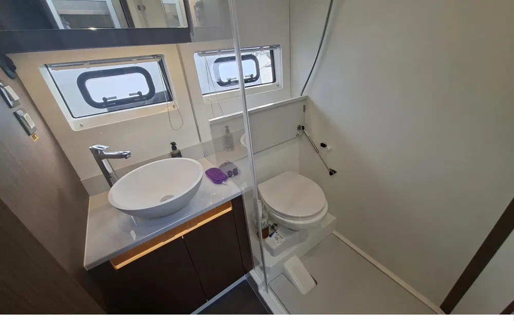 slider 18 Beneteau Antares 12