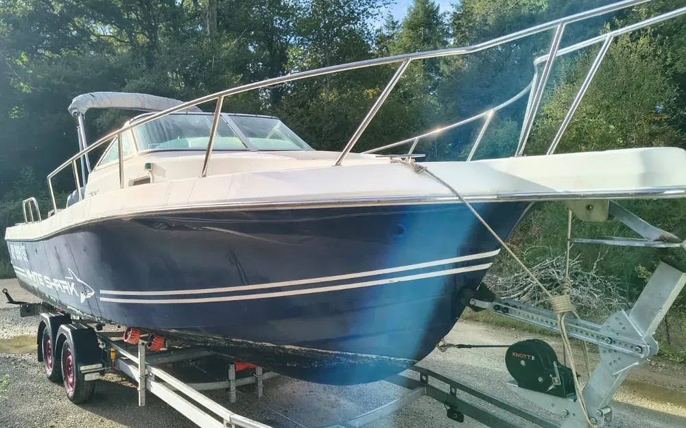 slider 3 Kelt White Shark 236