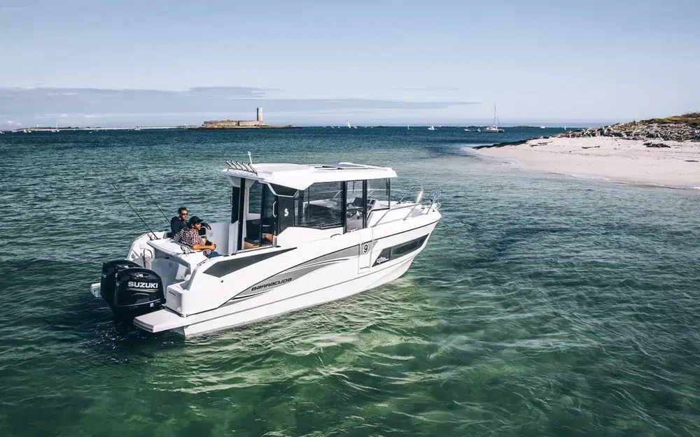 slider 2 Beneteau Barracuda 9