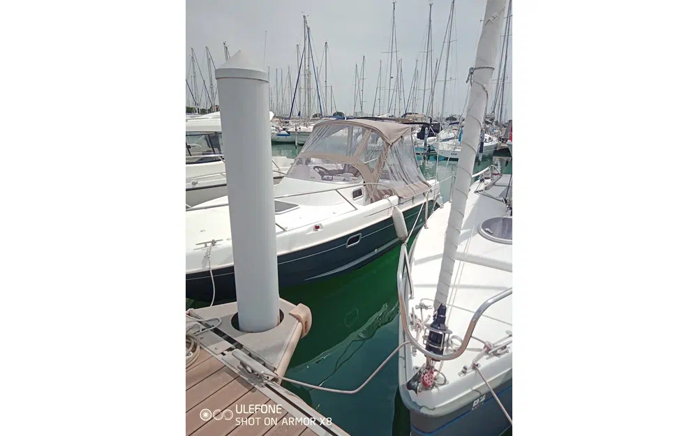 slider 2 B2 Marine Cap Ferret 672 Sun Deck