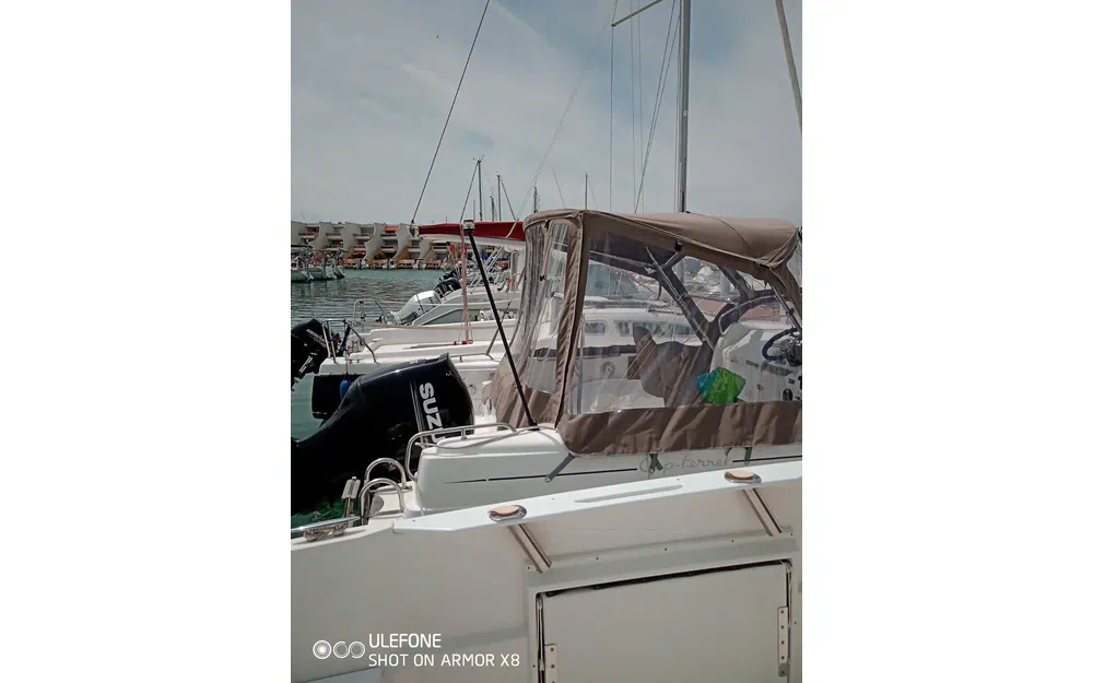 slider 3 B2 Marine Cap Ferret 672 Sun Deck