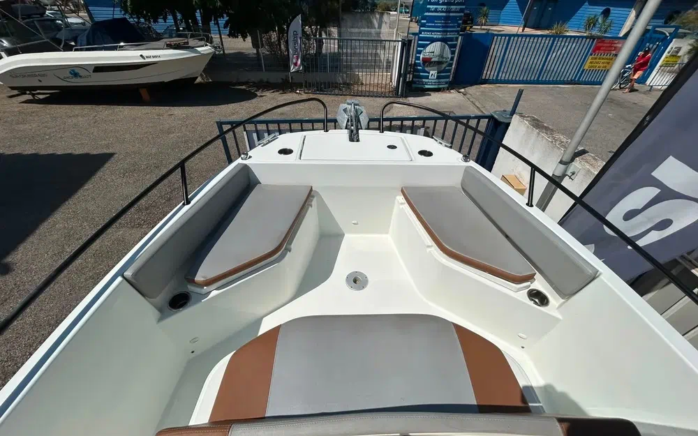 slider 4 Beneteau Flyer 7 SPACEdeck